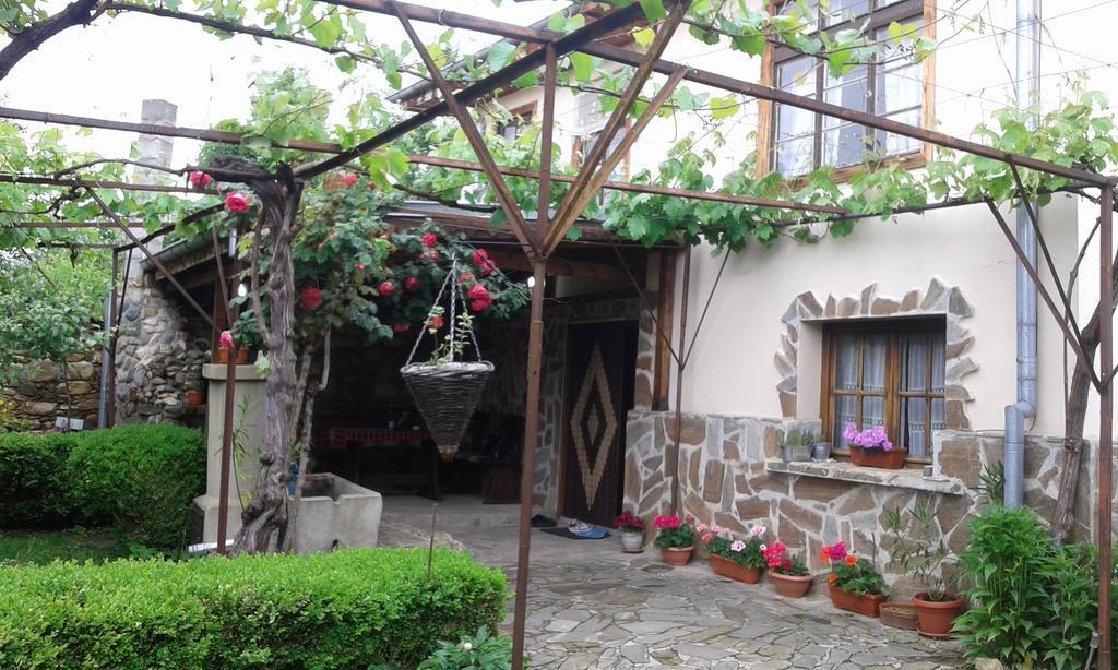 Villa The House In Schipka Exterior foto